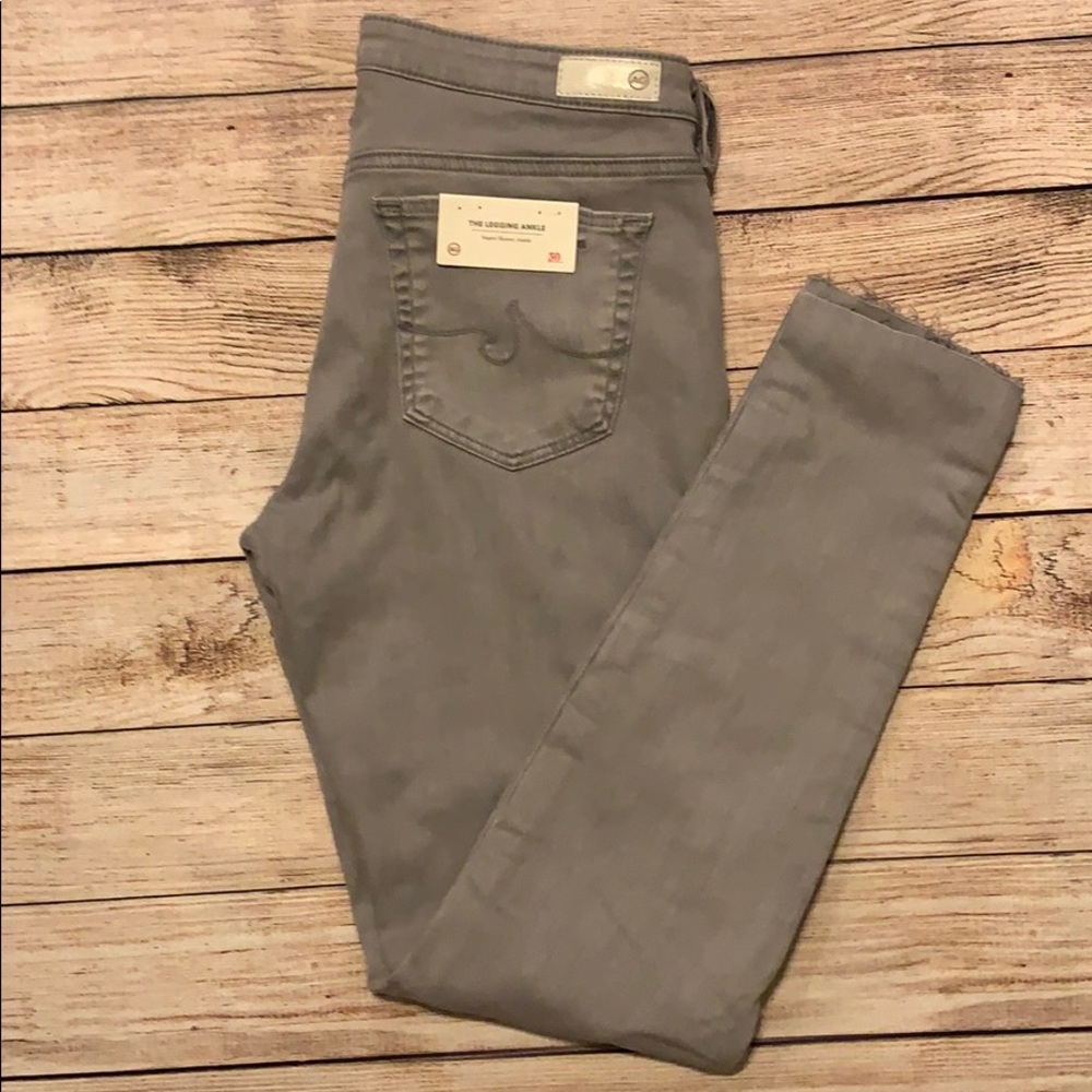 AG Light Grey Legging Ankle distressed